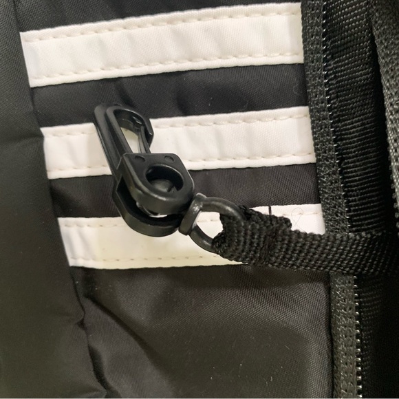 NWT Adidas Originals Black & White Waist  Bag - Picture 8 of 10